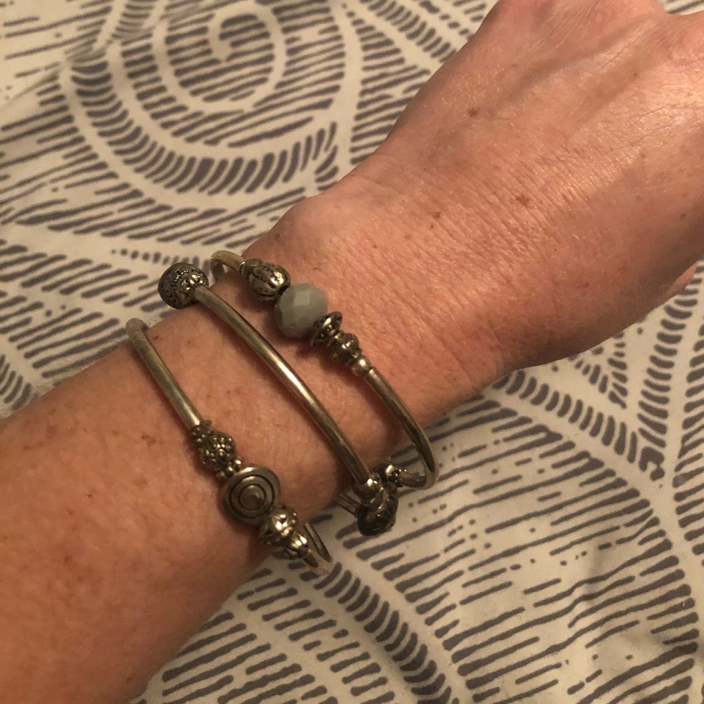 One piece wrap around bangle bracelet